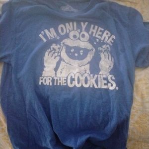 Medium sesame street Tshirt cookie monster